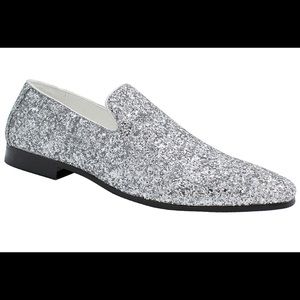 Mario Lopez Smoking Slipper